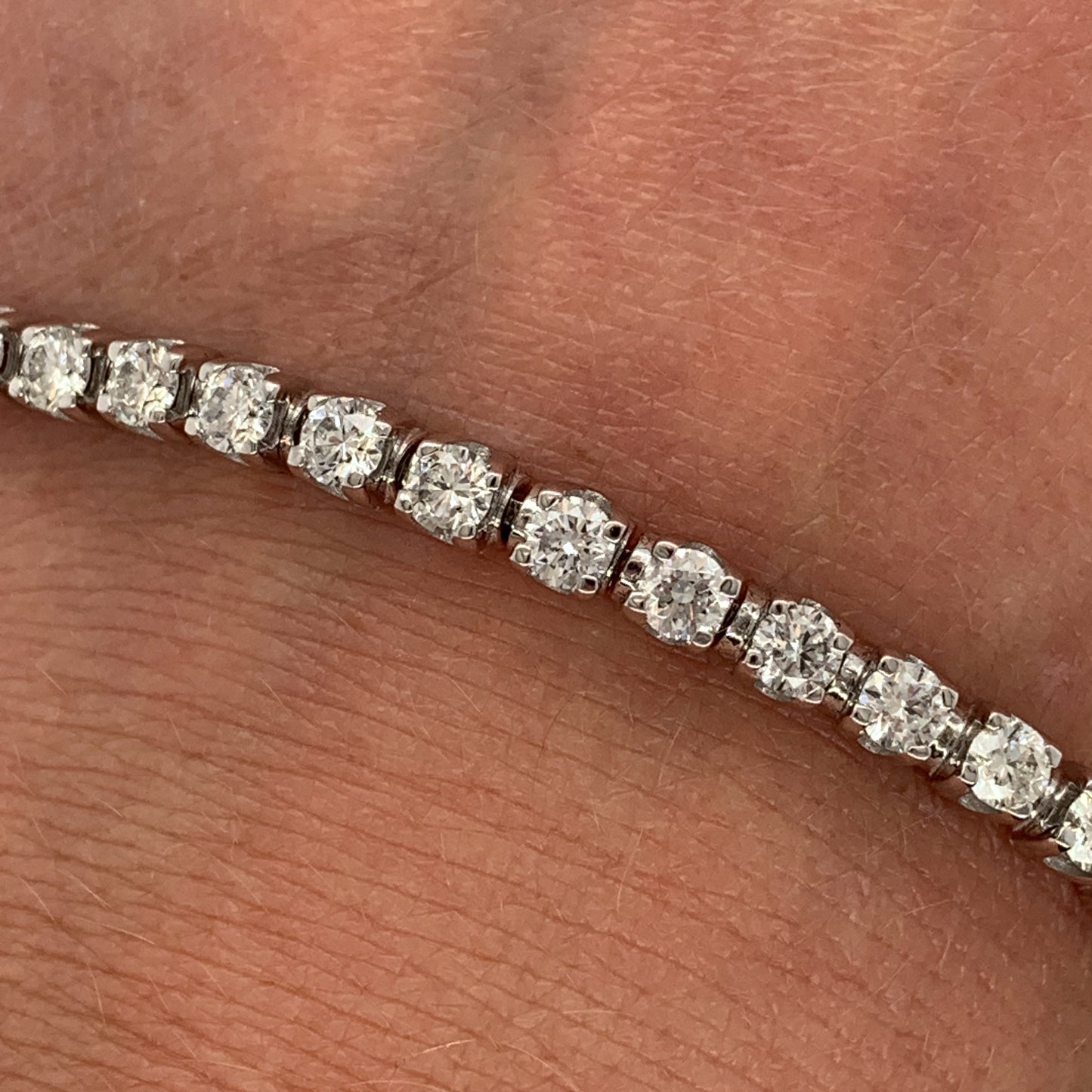 Diamond Tennis Bracelet - Tulip Setting