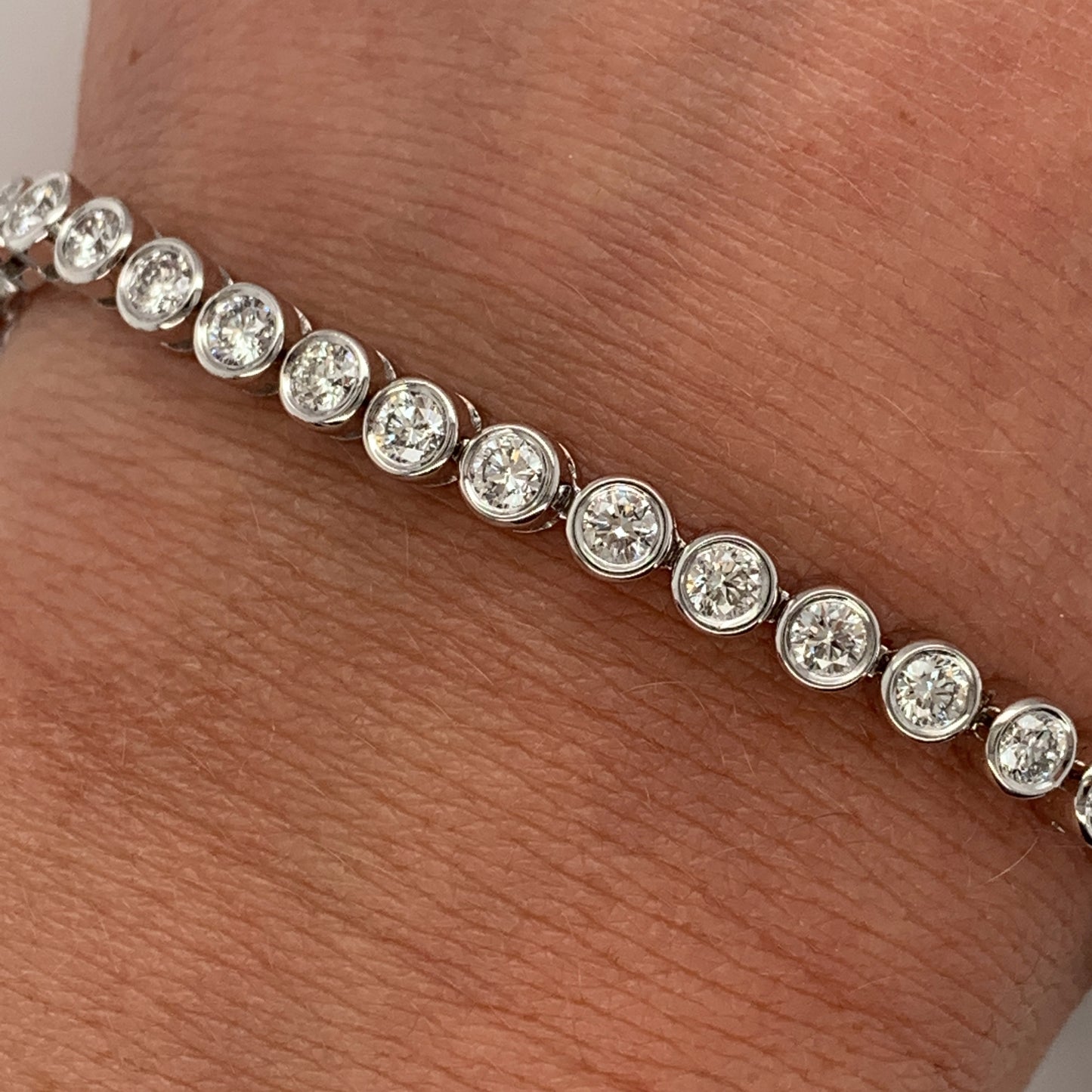 Diamond Tennis Bracelet - Rubover Setting