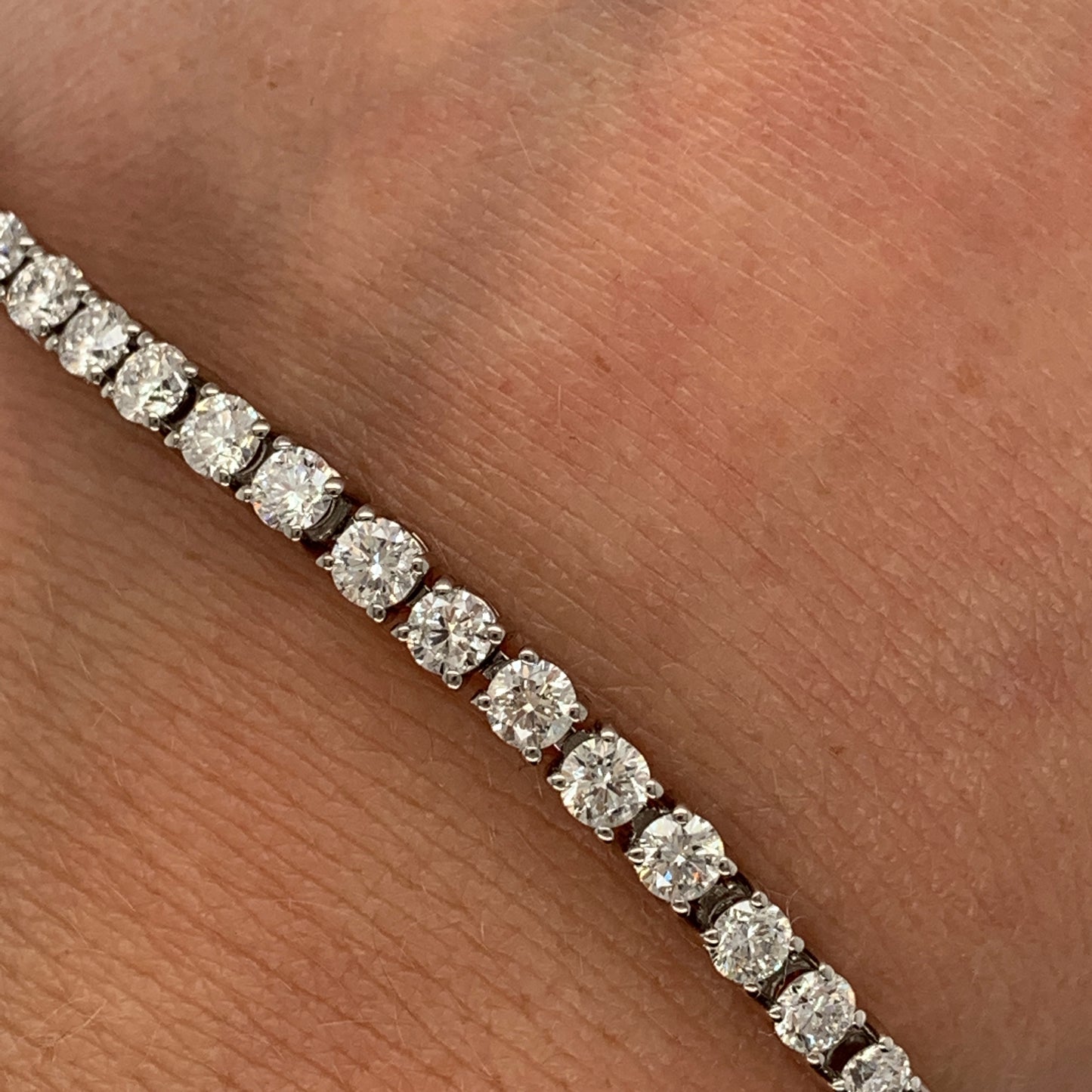 Diamond Tennis Bracelet - Fine Setting